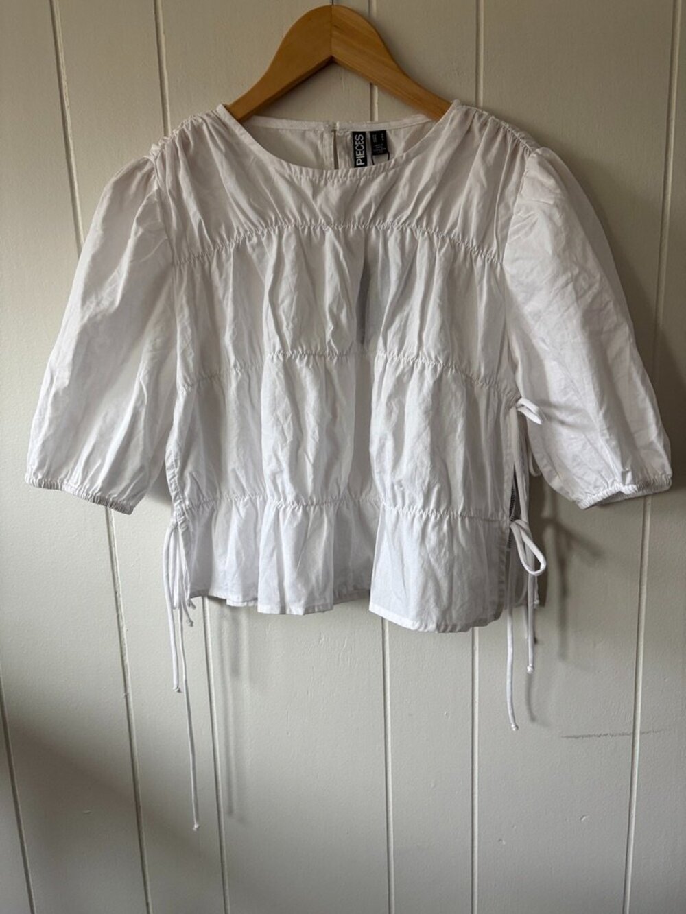 NWT Tie Sides Ruched Top